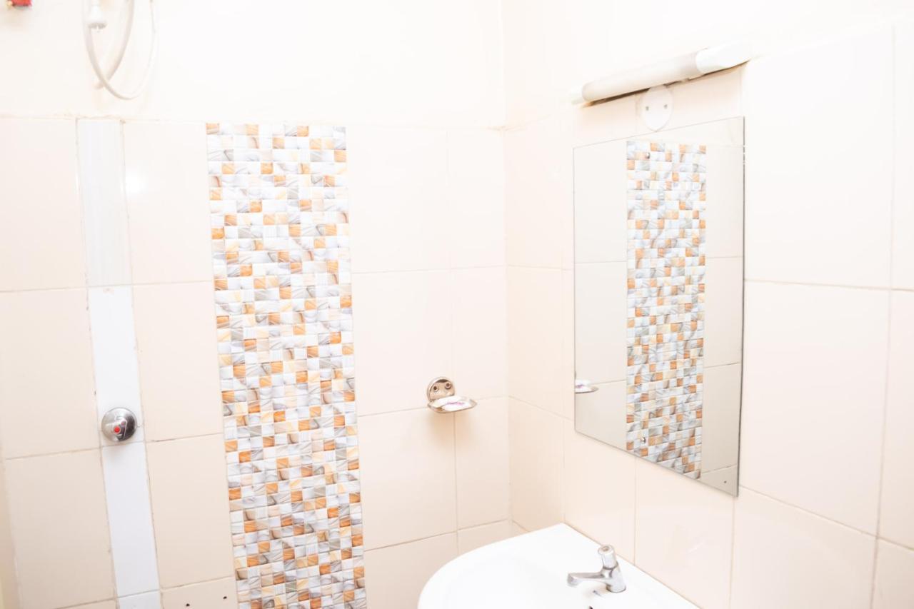 Ngara Riverside Lodge نيروبي المظهر الخارجي الصورة